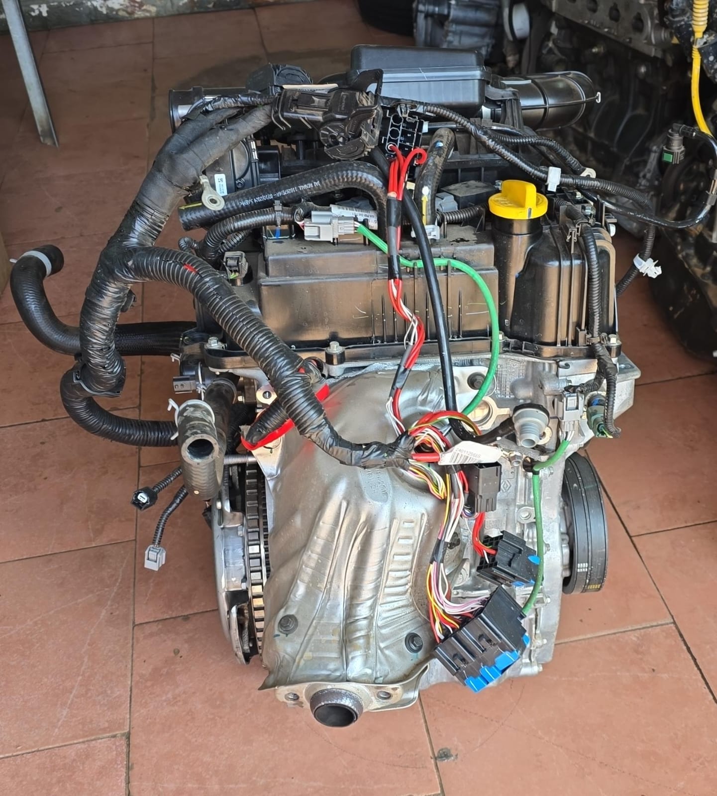 2025 RENAULT TRIBER 1000CC NON TURBO