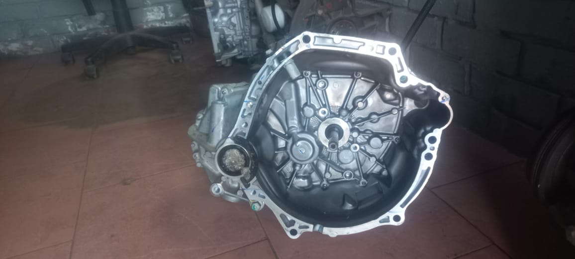 2025 RENAULT TRIBER 1000CC NON TURBO