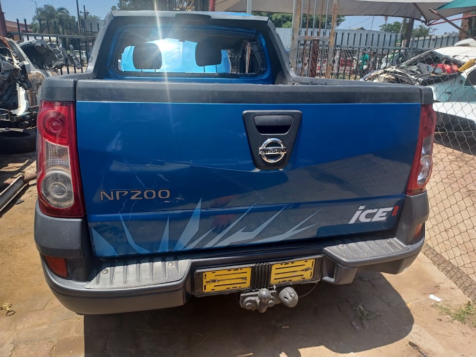 2015 NISSAN NP200 1.6 8V