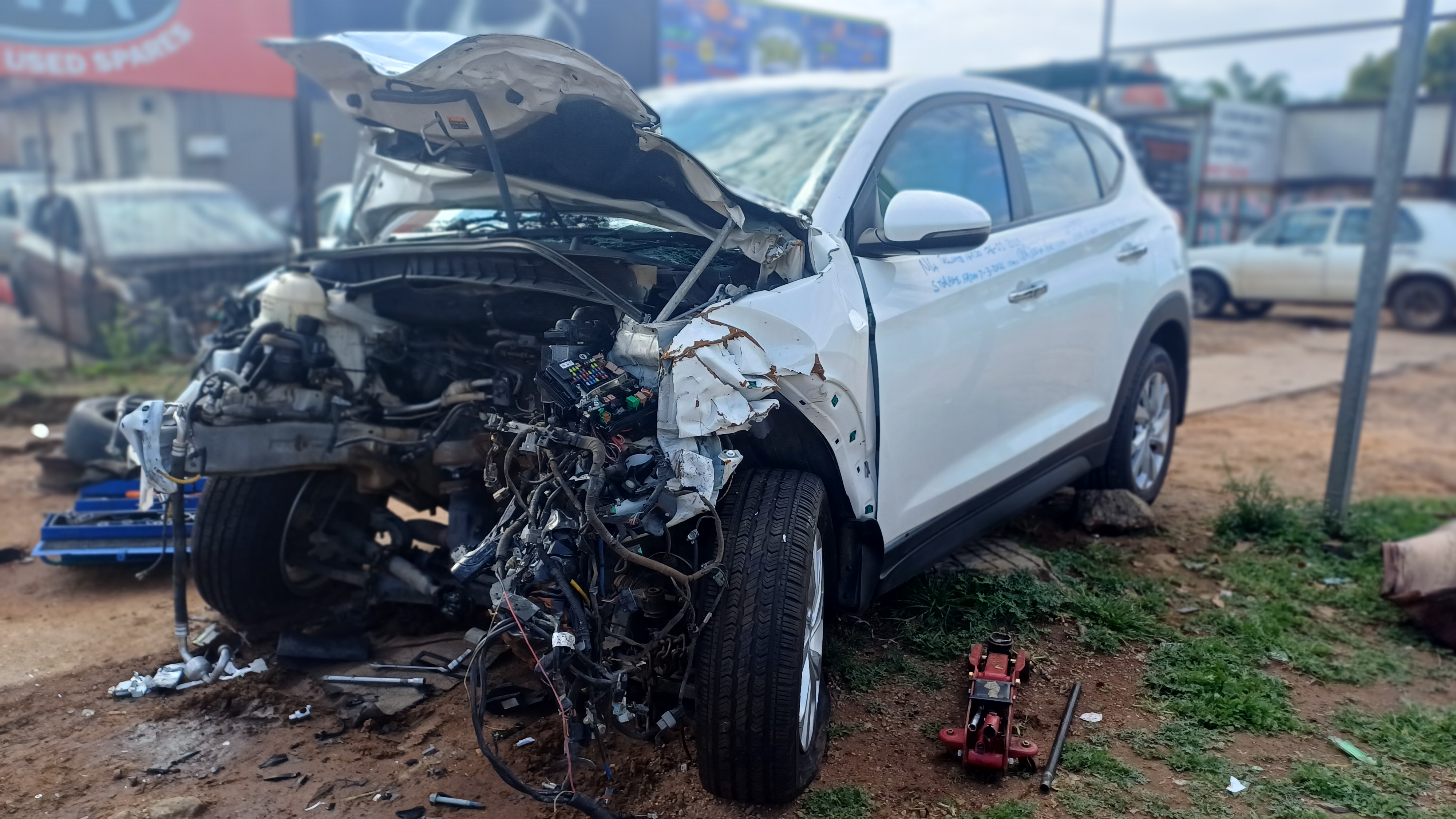 2016 HYUNDAI Tucson 2.0 G4NA Thumbnail 1