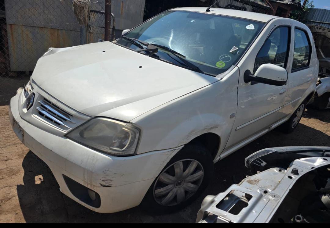 2011 RENAULT LOGAN 1.6 8V