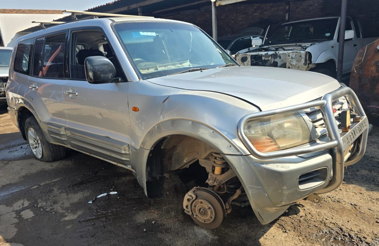 2001 MITSUBISHI PAJERO 3.2 DI-D GLS Thumbnail 1