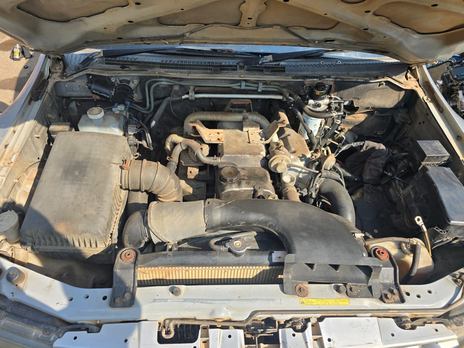 2001 MITSUBISHI PAJERO 3.2 DI-D GLS Thumbnail 2