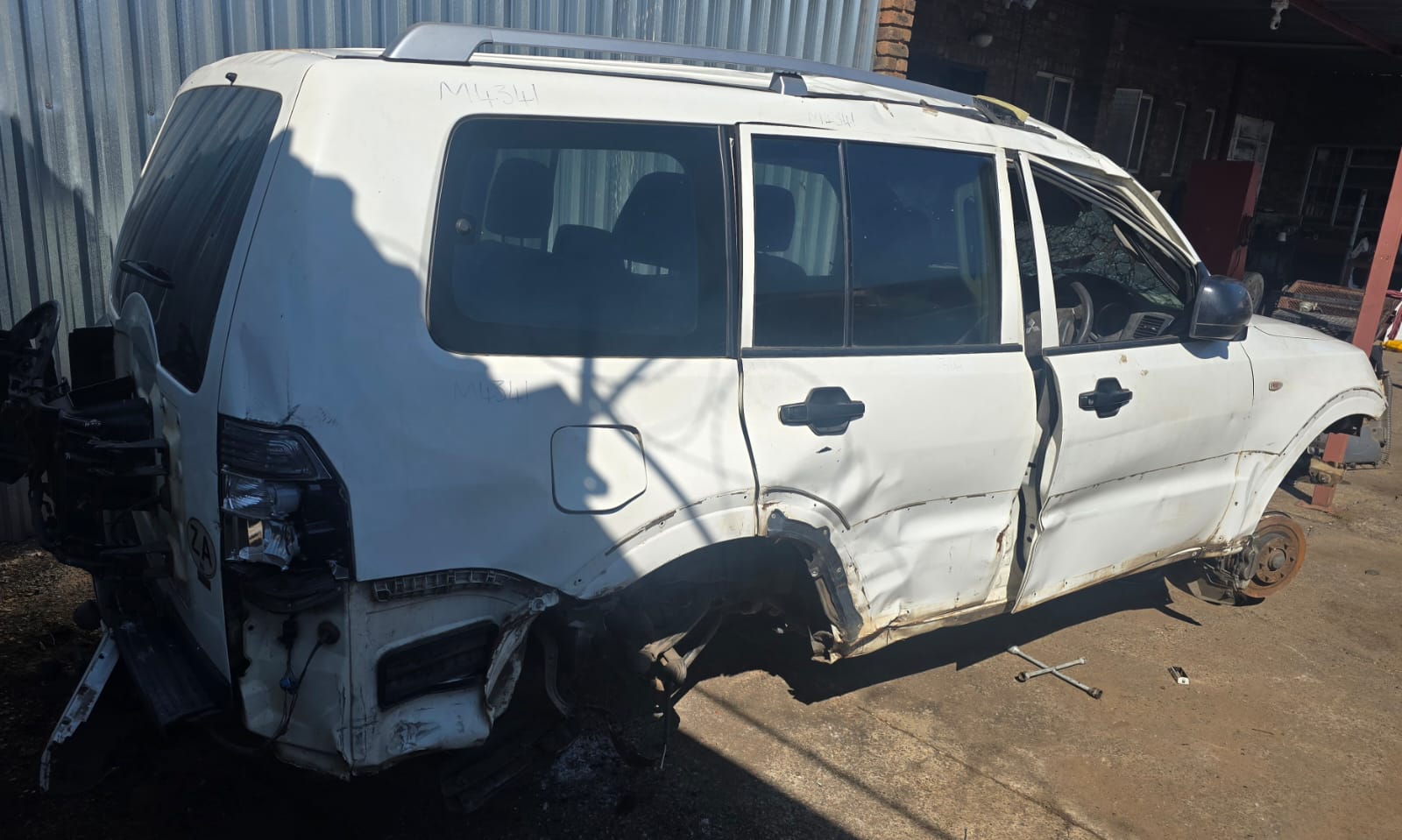 2008 MITSUBISHI PAJERO 3.2 DIESEL Thumbnail 1