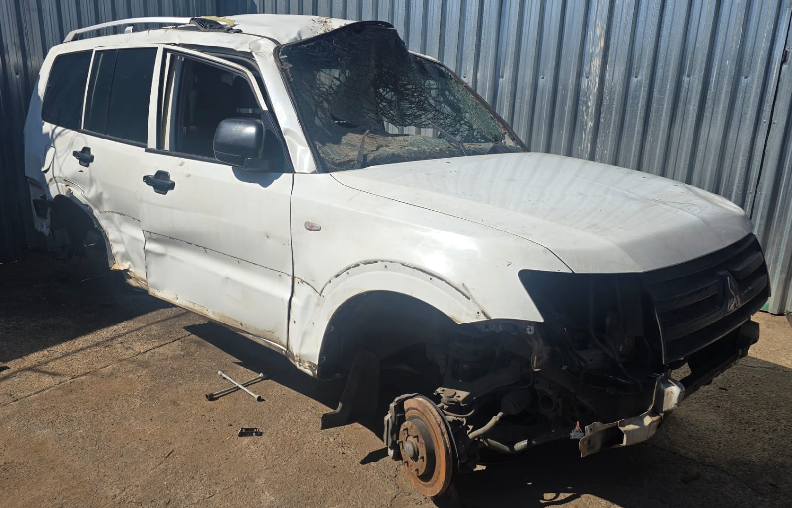 2008 MITSUBISHI PAJERO 3.2 DIESEL Thumbnail 2