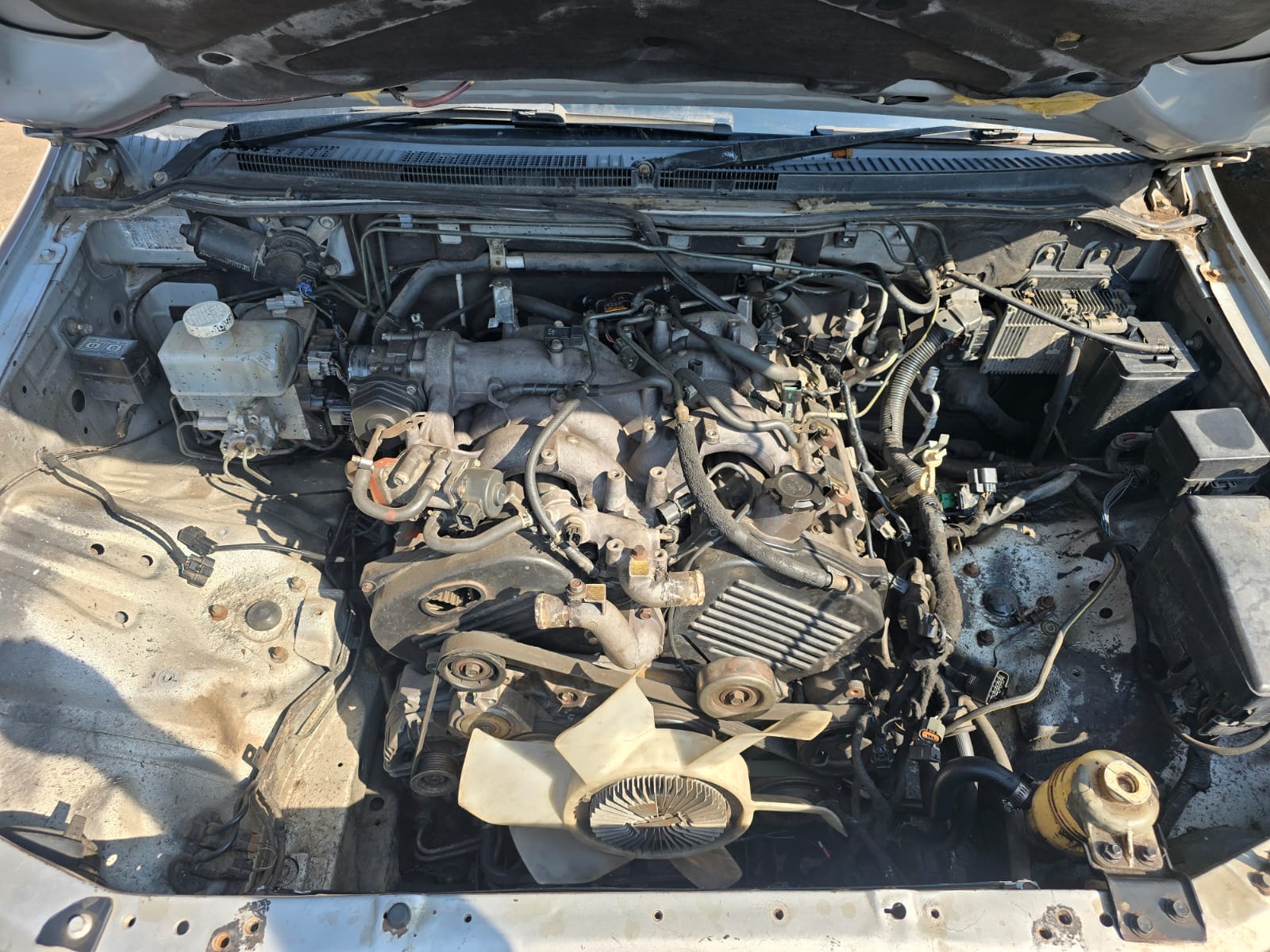 2000 MITSUBISHI PAJERO 3.5 V6 Thumbnail 3