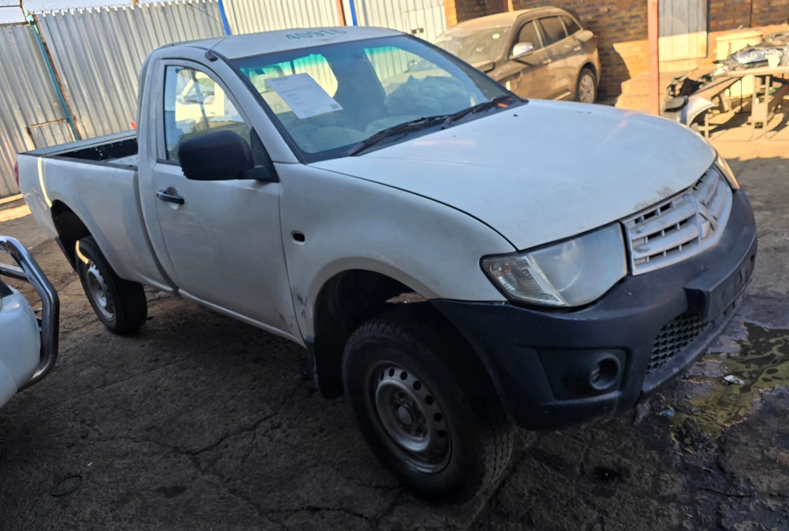  MITSUBISHI TRITON 2.4I