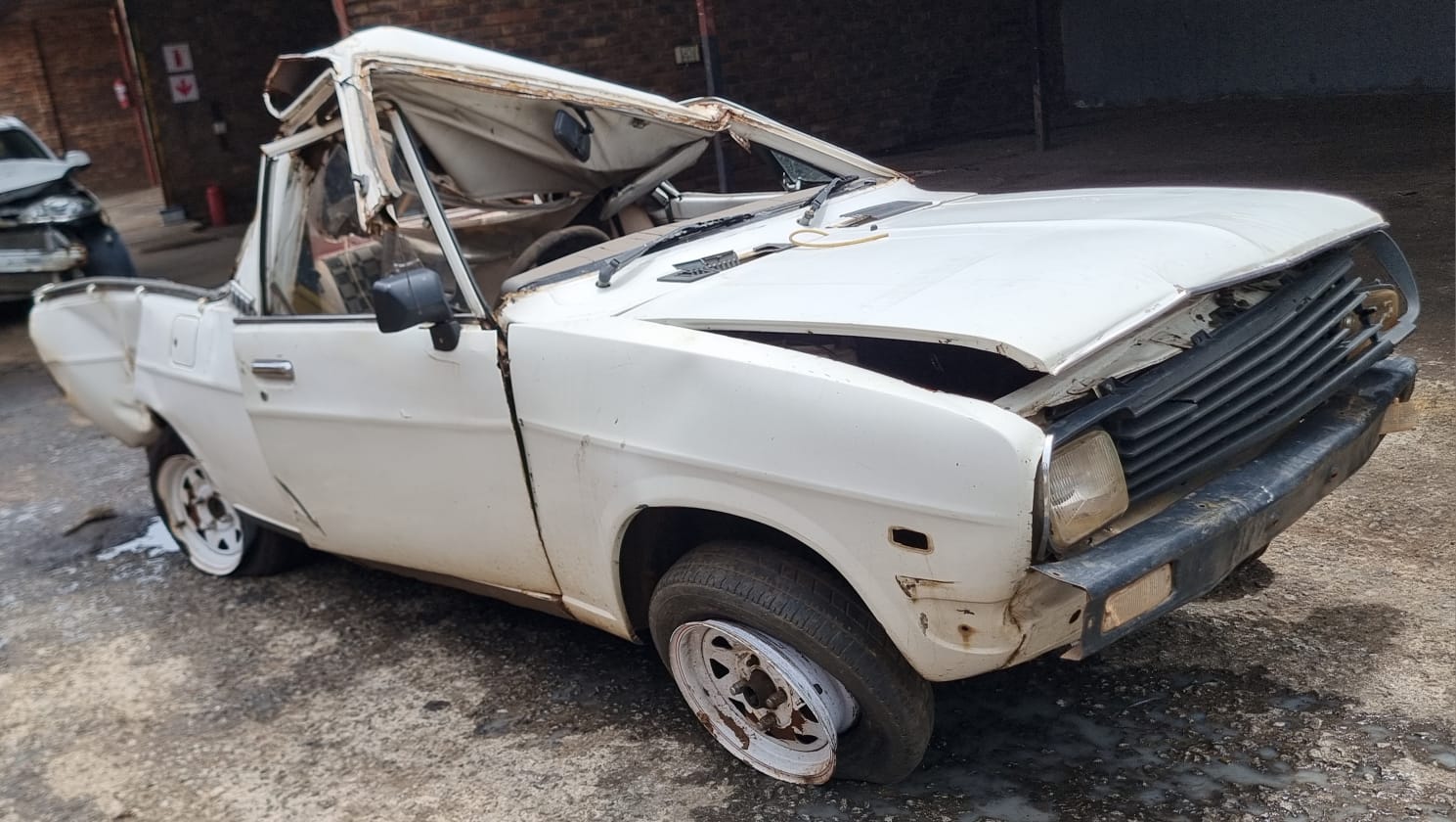 2008 NISSAN 1400 Thumbnail 2