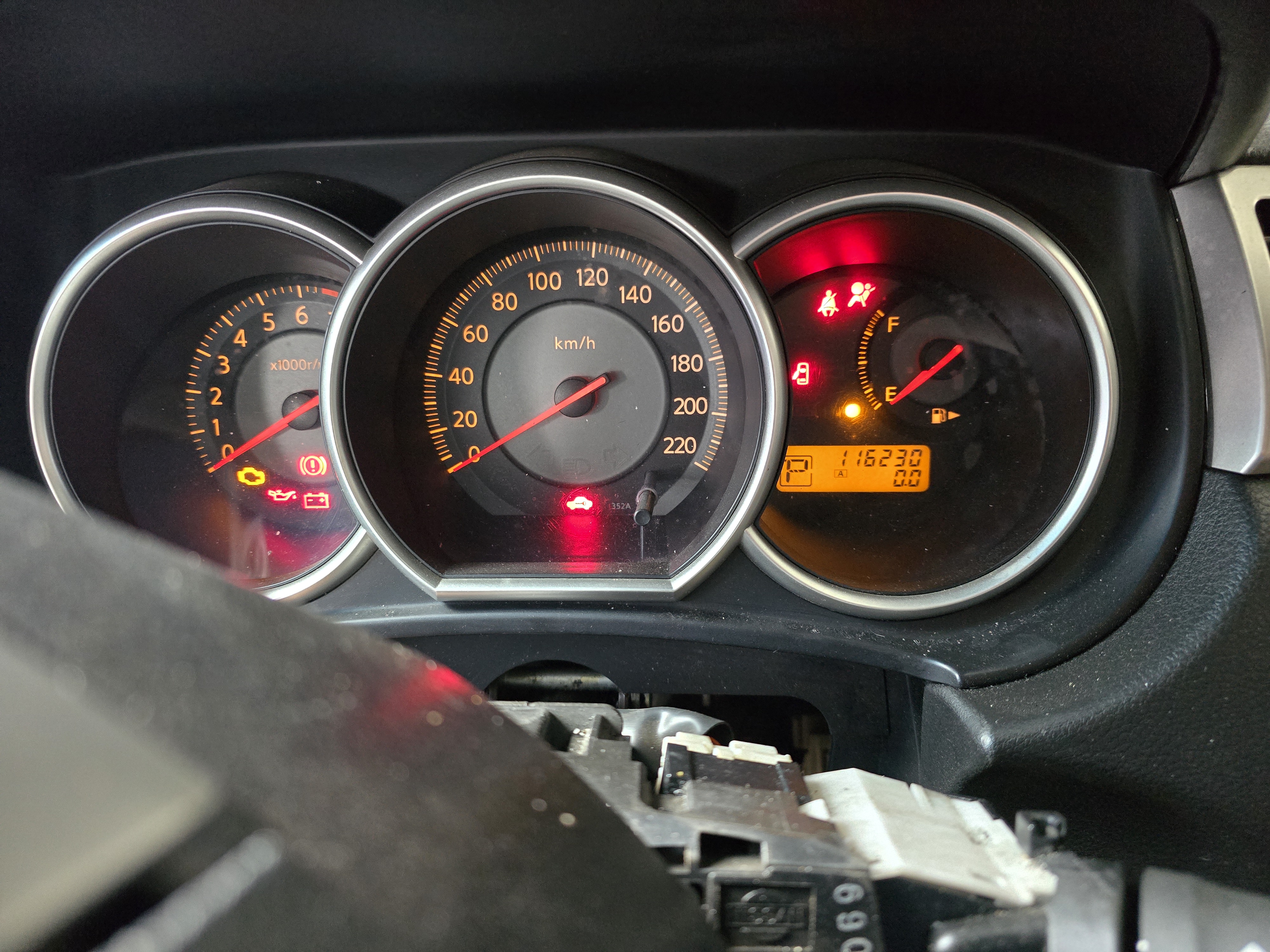 2012 NISSAN TIIDA 1.6 Thumbnail 2