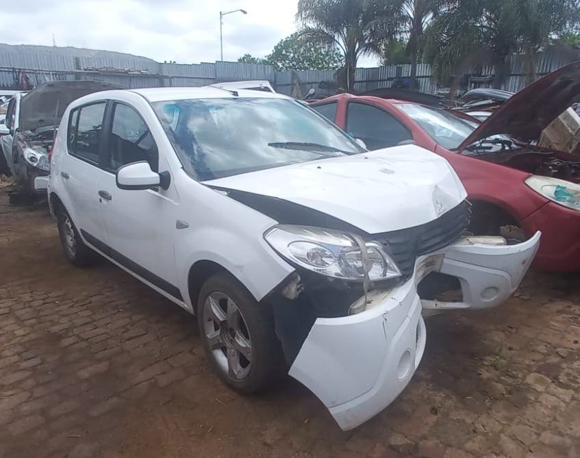 RENAULT SANDERO 1 1.6 8V